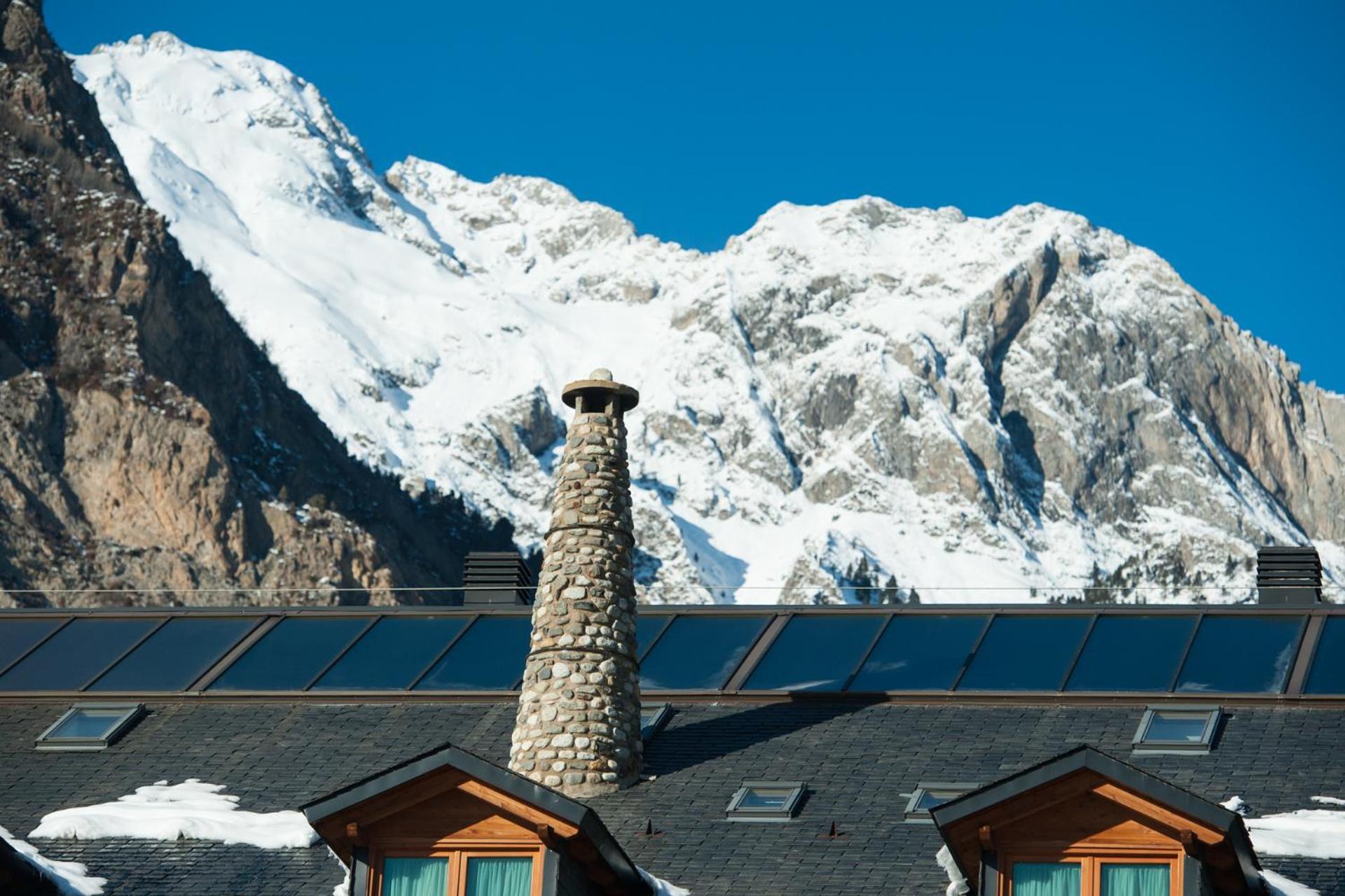 Sommos Hotel Aneto Benasque Bagian luar foto